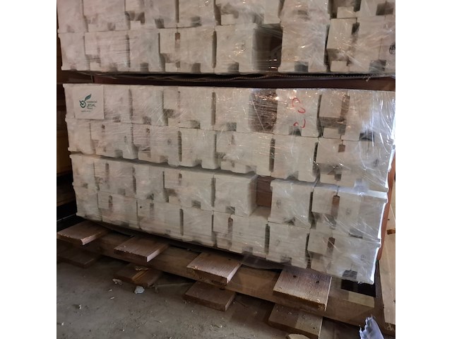 Ca. 28x hardhouten deurkozijn gegrond - afbeelding 2 van  5
