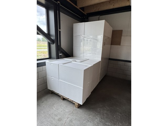 Ca. 28x koelbox, wit, met deksel - afbeelding 1 van  5