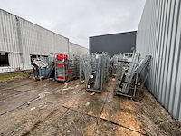 Ca. 28x rolcontainers - afbeelding 1 van  7