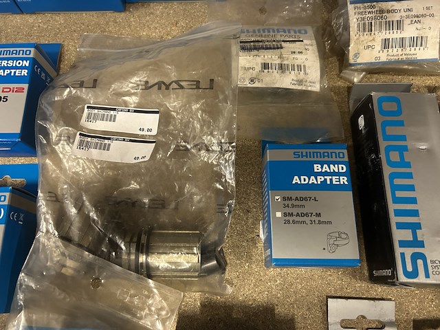 Ca. 28x shimano fietsonderdelen w.o. bottom brackets - afbeelding 3 van  9
