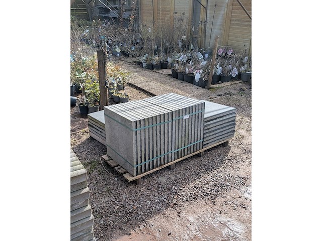 Ca. 28x terrastegel - afbeelding 1 van  6