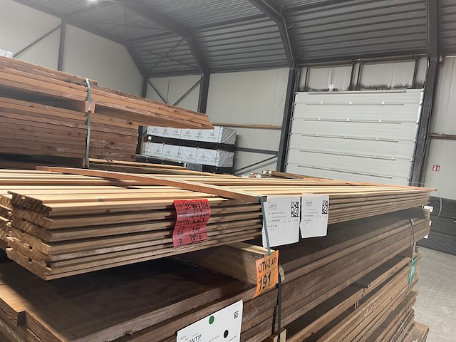 Ca. 28x thermo vuren channelsiding, 20x184mm, lengte 26/300cm, 2/510cm - afbeelding 2 van  3