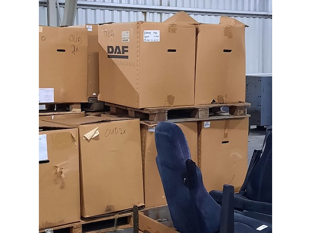 Ca. 28x vrachtwagen stoel, o.a daf - afbeelding 5 van  8