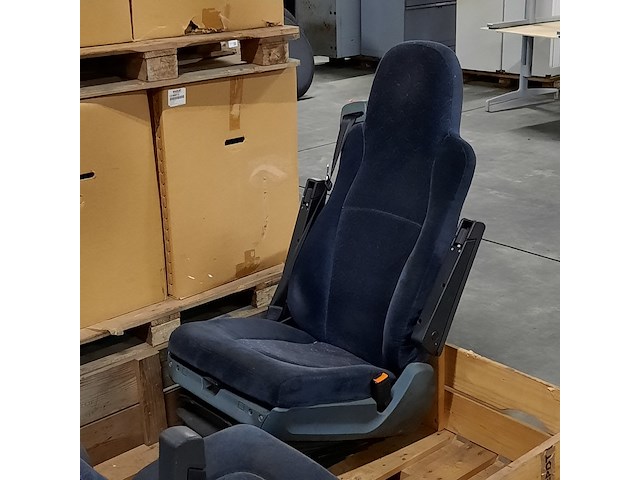 Ca. 28x vrachtwagen stoel, o.a daf - afbeelding 6 van  8