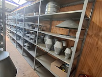 Ca. 29 meter metalen legbord stelling - afbeelding 3 van  5