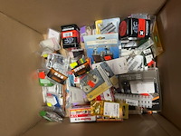 Ca. 290x klein doe het zelf van ifix, fisher, skandia, dc-fix en meer