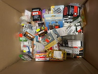 Ca. 290x klein doe het zelf van ifix, fisher, skandia, dc-fix en meer - afbeelding 2 van  5