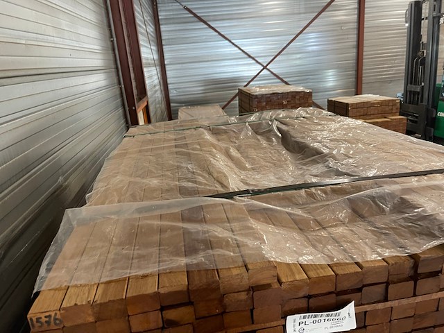 Ca. 292x guyana teak latten geschaafd, 27x40mm, lengte 62/125cm, 77/155cmm, 44/185cm, 79/215cm - afbeelding 1 van  3