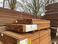 Ca. 293x angelim pedra latten geschaafd, 21x40mm, lengte 132/125cm, 161/155cm - afbeelding 2 van  3