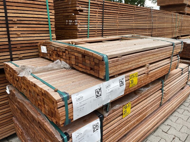 Ca. 293x angelim pedra latten geschaafd, 21x40mm, lengte 132/125cm, 161/155cm - afbeelding 2 van  3