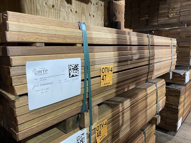 Ca. 295x guyana teak latten geschaafd, 27x40mm, lengte 185cm - afbeelding 2 van  3