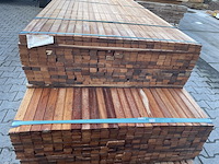 Ca. 299x angelim pedra latten geschaafd, 21x40mm, lengte 395cm - afbeelding 3 van  3