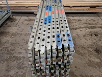 Ca. 29x buisvlonder 257cm layher, inclusief bok - afbeelding 5 van  8