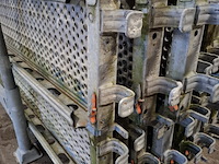 Ca. 29x buisvlonder 257cm layher, inclusief bok - afbeelding 7 van  8