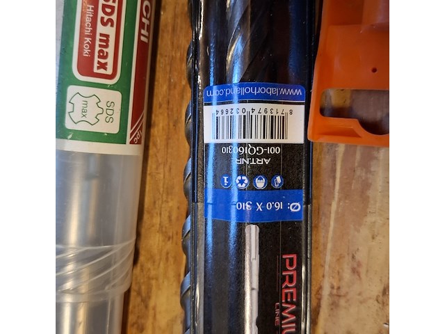 Ca. 29x hout en beton boren, o.a. labor, dewalt en bahco - afbeelding 2 van  16