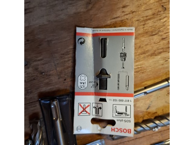 Ca. 29x hout en beton boren, o.a. labor, dewalt en bahco - afbeelding 15 van  16