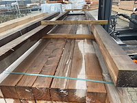 Ca. 2x douglas balken fijnbezaagd , 120x120mm, lengte 500cm - afbeelding 1 van  3