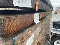 Ca. 2x douglas balken fijnbezaagd , 120x120mm, lengte 500cm - afbeelding 2 van  3