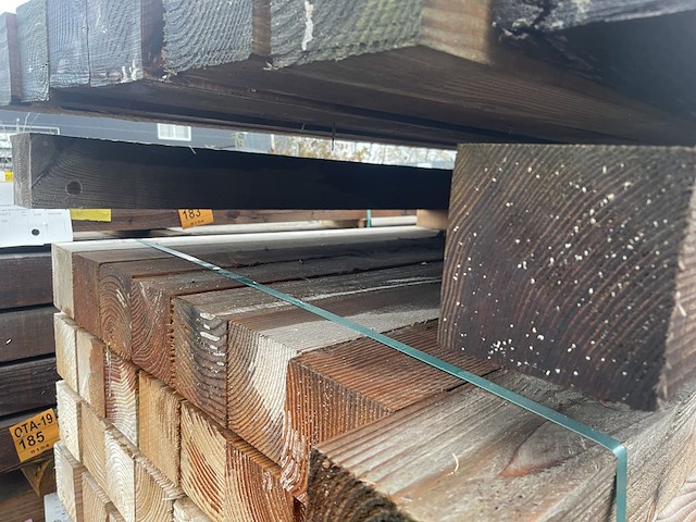 Ca. 2x douglas balken fijnbezaagd , 120x120mm, lengte 500cm - afbeelding 3 van  3
