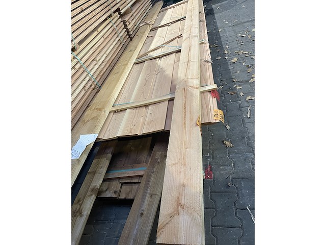 Ca. 2x douglas balken fijnbezaagd, 75x175mm, lengte 500cm - afbeelding 1 van  3