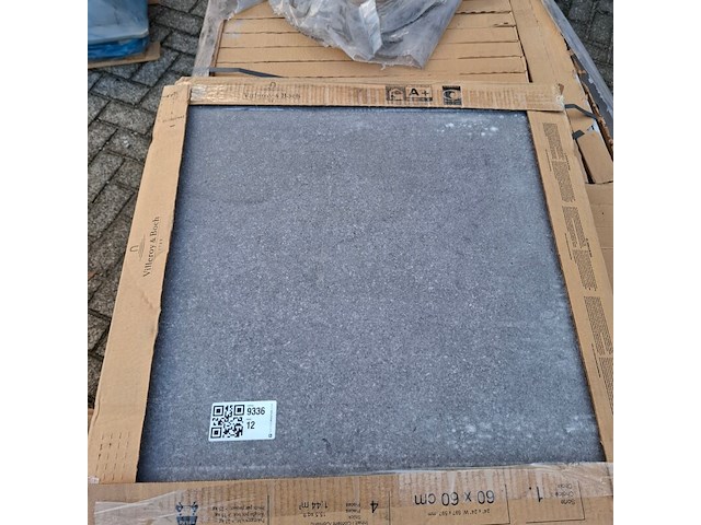 Ca. 30 pak a 4 stuks vloertegel villeroy en boch, lucca, rock matt - afbeelding 2 van  6