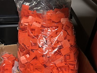 Ca. 3000x levelling clips - afbeelding 1 van  3