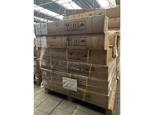 Ca. 300x led tube 18w 3000k 1197 mm, qbright, qb-lt-18w-3k-120-1197 - afbeelding 1 van  3