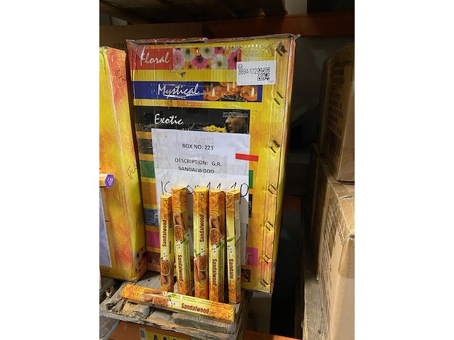 Ca. 300x pakjes wierrook - afbeelding 1 van  3