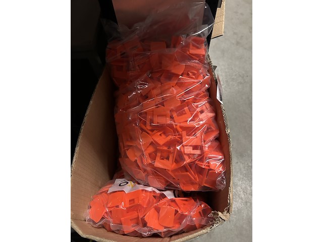Ca. 300x tegel leveling systeem straxxo - afbeelding 1 van  3