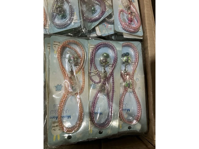 Ca. 300x telefoonkoorden met mashimaro hanger - afbeelding 2 van  6
