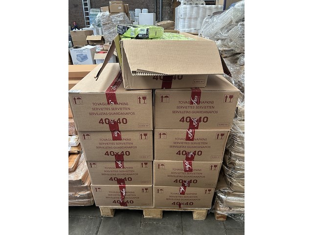 Ca. 300x verpakking van 50 servetten 40x40, infibra - afbeelding 5 van  6