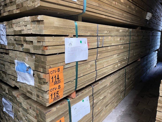 Ca. 300x vuren panlatten groen geïmpregneerd, 21x36mm, lengte 390cm - afbeelding 4 van  4