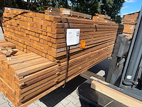 Ca. 306x guyana teak planken fijnbezaagd, 31x50mm, lengte 168/245cm, 138/275cm