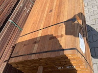 Ca. 306x guyana teak planken fijnbezaagd, 31x50mm, lengte 225/215cm, 81/245cm