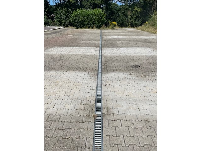 Ca. 308m² bestrating h-profiel - afbeelding 2 van  3