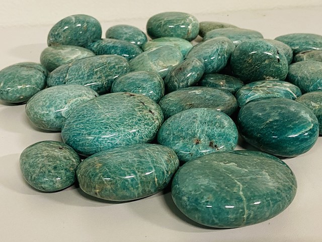 Ca. 30x amazoniet handsteen - afbeelding 3 van  4