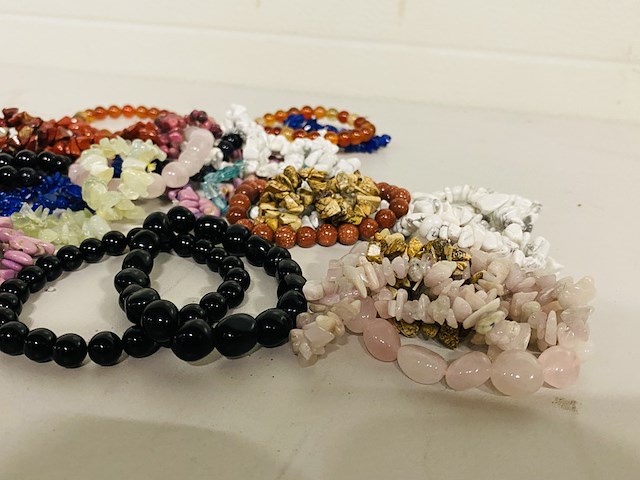 Ca. 30x assorti armbanden kogel/trommel/split - afbeelding 3 van  4