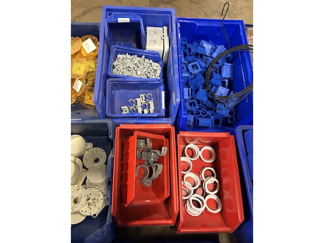 Ca. 30x assortimentsbak met divers installatiemateriaal - afbeelding 6 van  11