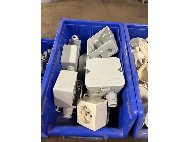 Ca. 30x assortimentsbak met divers installatiemateriaal - afbeelding 10 van  11