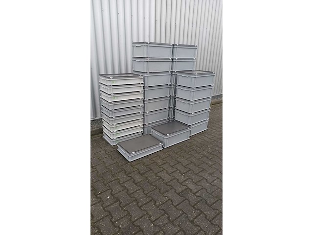 Ca. 30x bakken met deksel, engels, grijs / chroom - afbeelding 3 van  3