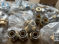 Ca. 30x diverse messing fittingen en koppelstukken, multitubo - afbeelding 3 van  6