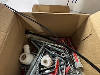 Ca. 30x doos bevestigingssets - afbeelding 3 van  3