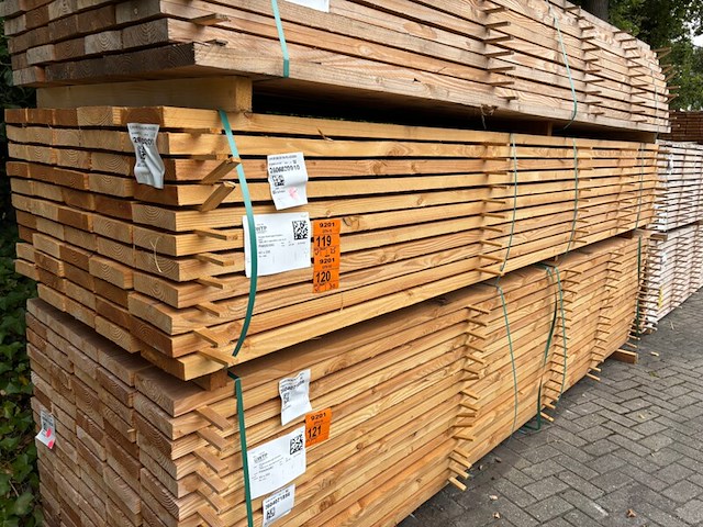Ca. 30x douglas planken fijnbezaagd, 43x200mm, lengte 400cm - afbeelding 4 van  4
