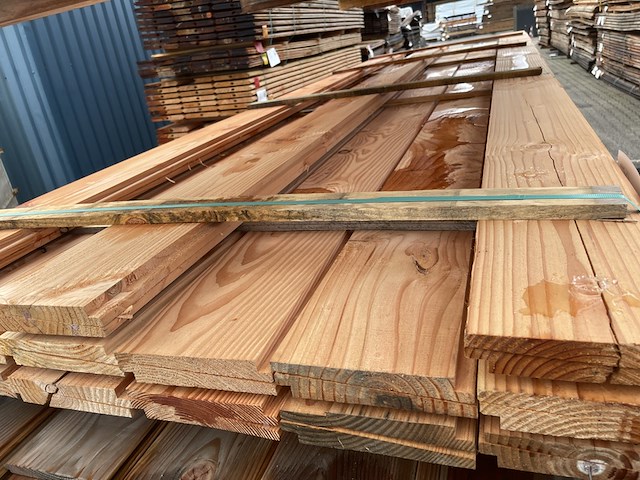 Ca. 30x douglas zweeds rabat, 26x190mm, lengte 400cm - afbeelding 1 van  3