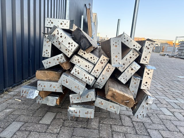 Ca. 30x houten gordingen - afbeelding 4 van  8