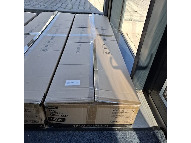 Ca. 30x led batten light basic 150cm 50w 6000k, varnalux - afbeelding 2 van  2