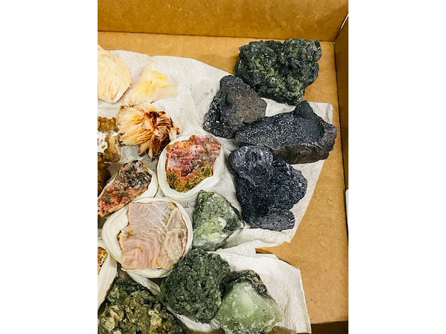 Ca. 30x mineralen divers uit marokko - afbeelding 4 van  7