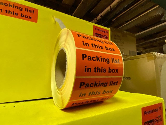 Ca. 30x rollen etiketten packing - afbeelding 2 van  4