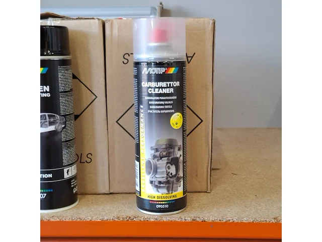 Ca. 30x spuitbus, motip, o.a. zwarte lak, bitumen en carburateur cleaner - afbeelding 2 van  7