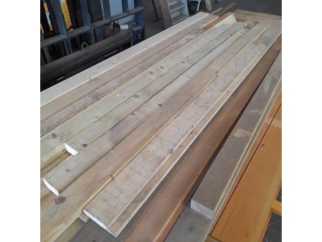 Ca. 30x vuren diverse balken en latten, lengte 140-300 cm - afbeelding 3 van  4